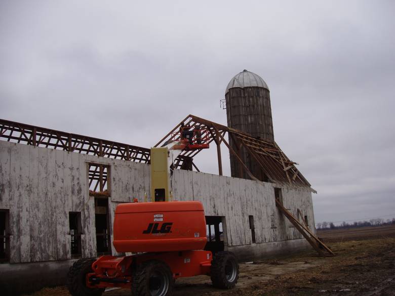 Wray Barn Dismantle / The rafters are almost off